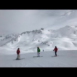 Meet your Posher, Brady